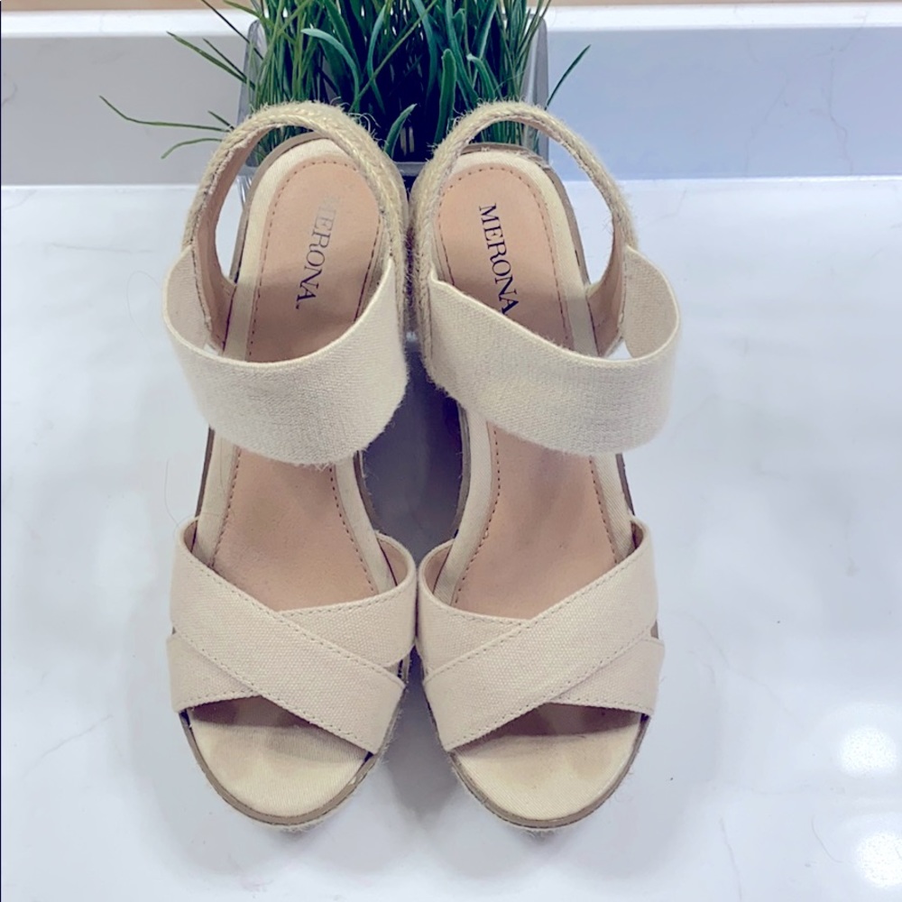 Merona Beige/Cream Wedge